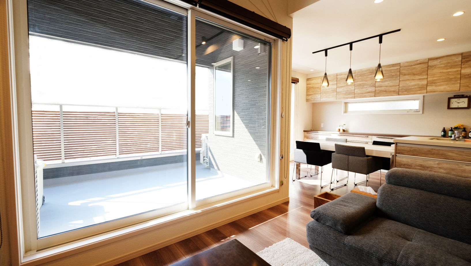 新日本ホームズ シンプルモダンなデザインとゆとりある快適な暮らしを意識した住まいの建築実例画像6