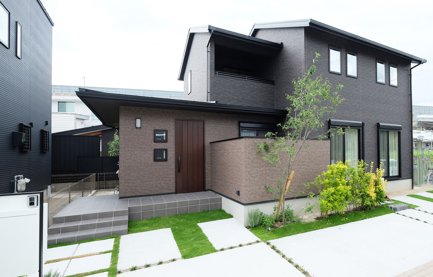 新日本ホームズ 家族の安らぎ空間と夢をかなえる住まいの建築実例画像1