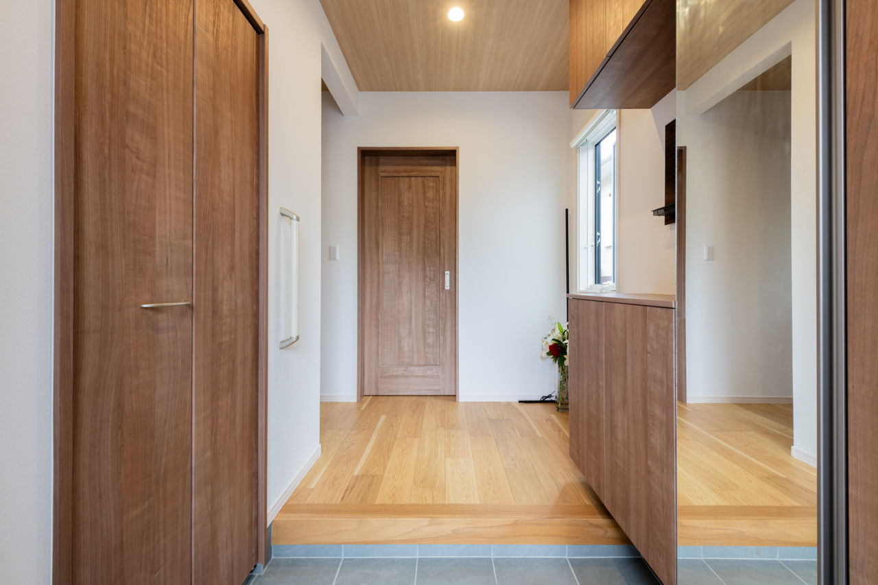 新日本ホームズ 【ファミリークロゼット／回遊式動線／テレワーク】日々の暮らしから導きだした、家族にぴったりの動線の建築実例画像3