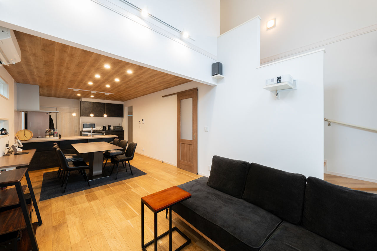 新日本ホームズ 【ファミリークロゼット／回遊式動線／テレワーク】日々の暮らしから導きだした、家族にぴったりの動線の建築実例画像9