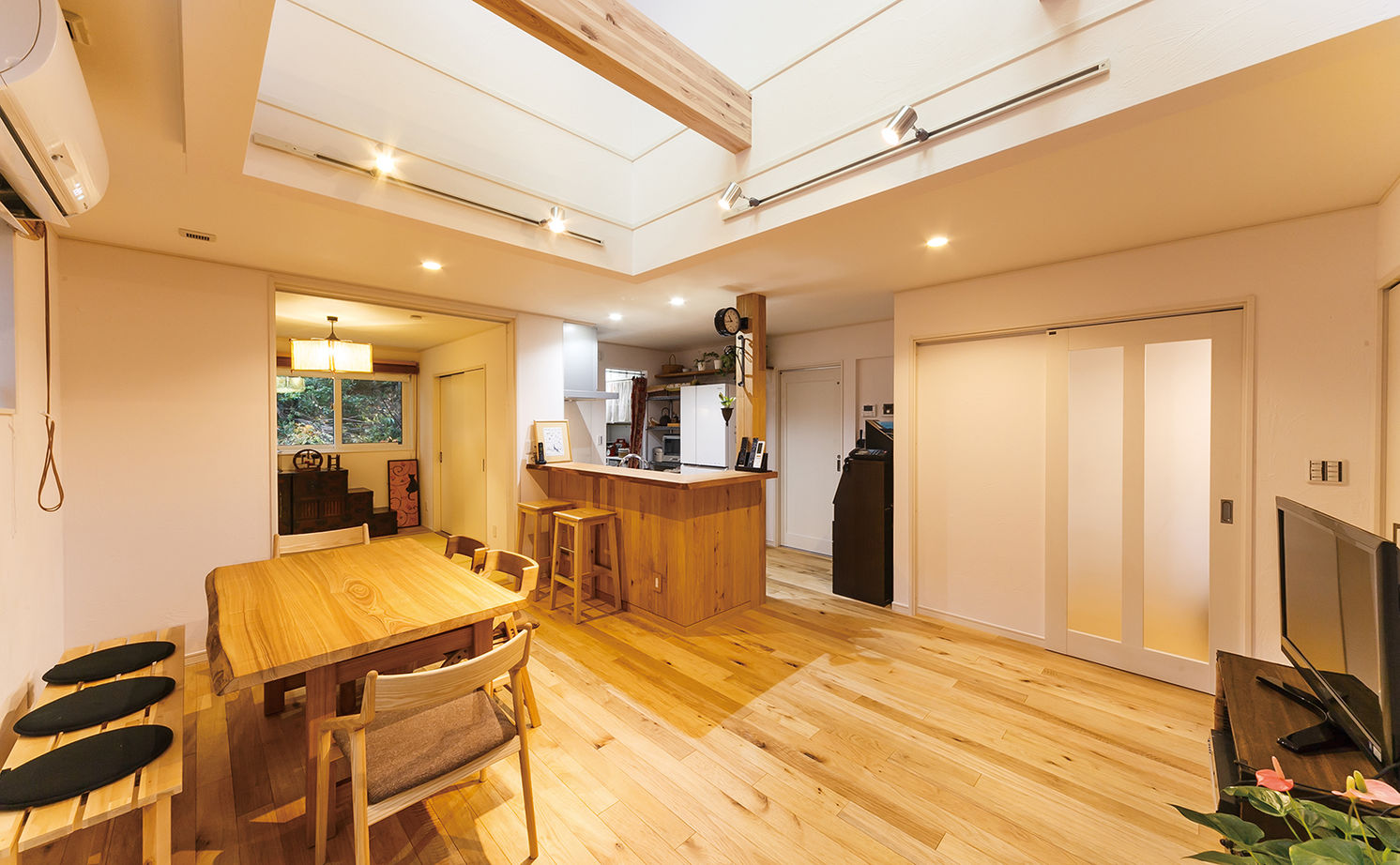 大東住宅 【2110万円/コンパクト設計/間取有】隅々までこだわりを尽くし、心地よさを追求した自然素材の住まいの建築実例画像2