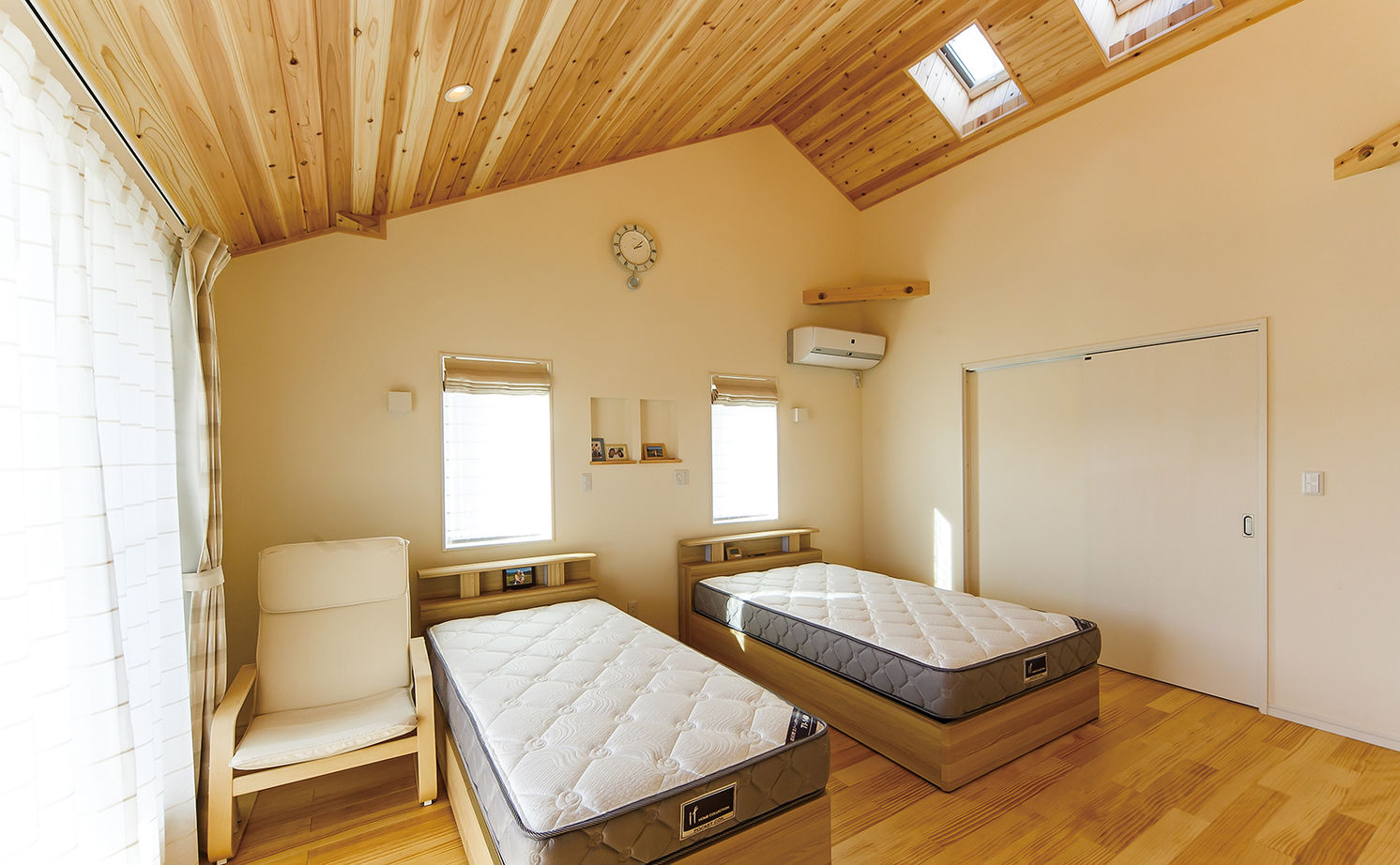 大東住宅 【2800万円/二世帯住宅/間取有】個の時間も、家族と過ごす時間も楽しい！家の隅々まで暖かくて快適な家の建築実例画像13