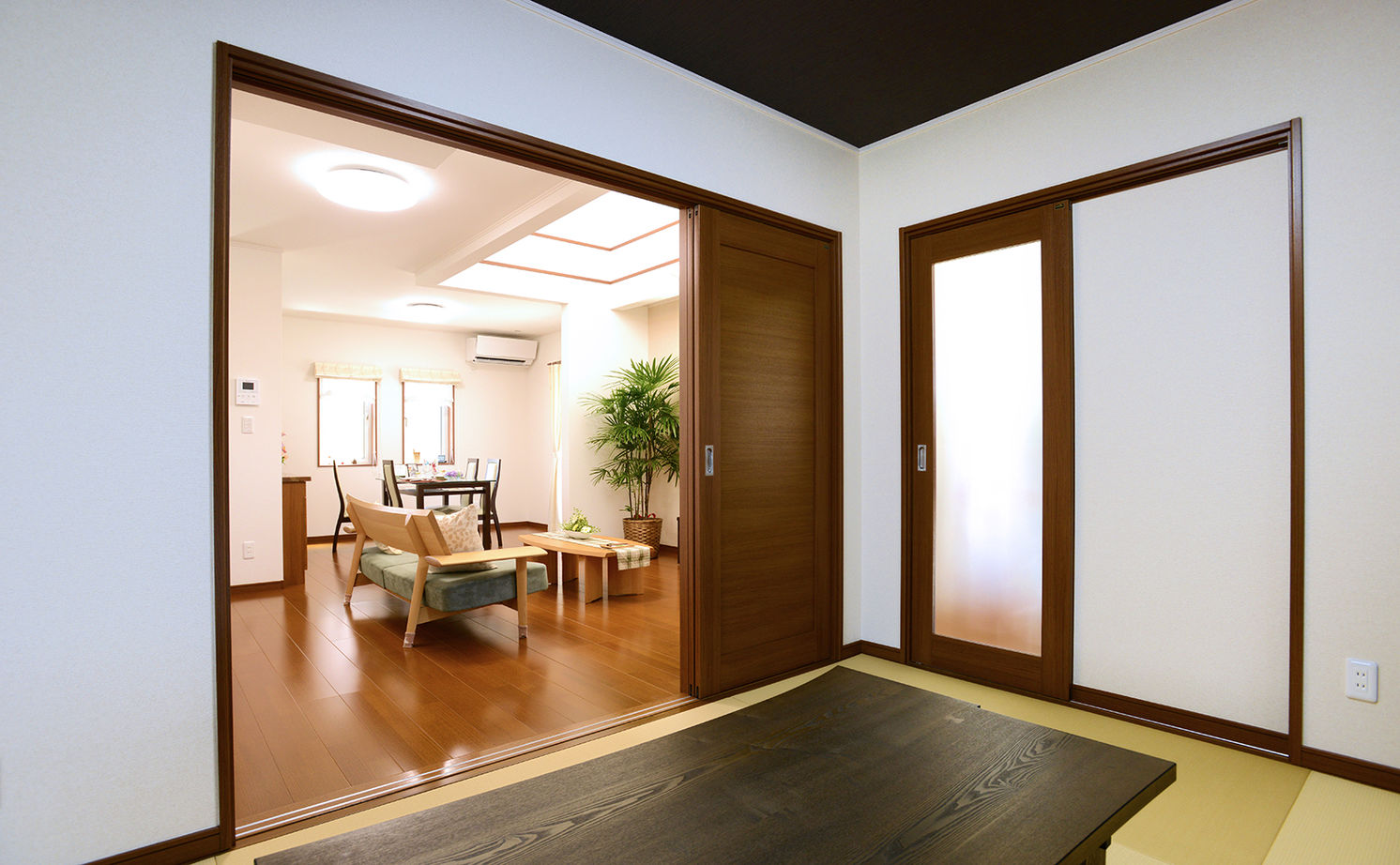 大東住宅 【1980万円/平屋/間取有】まるで２階建て。ソーラーサーキットなら一年中、家全体が心地よいの建築実例画像4