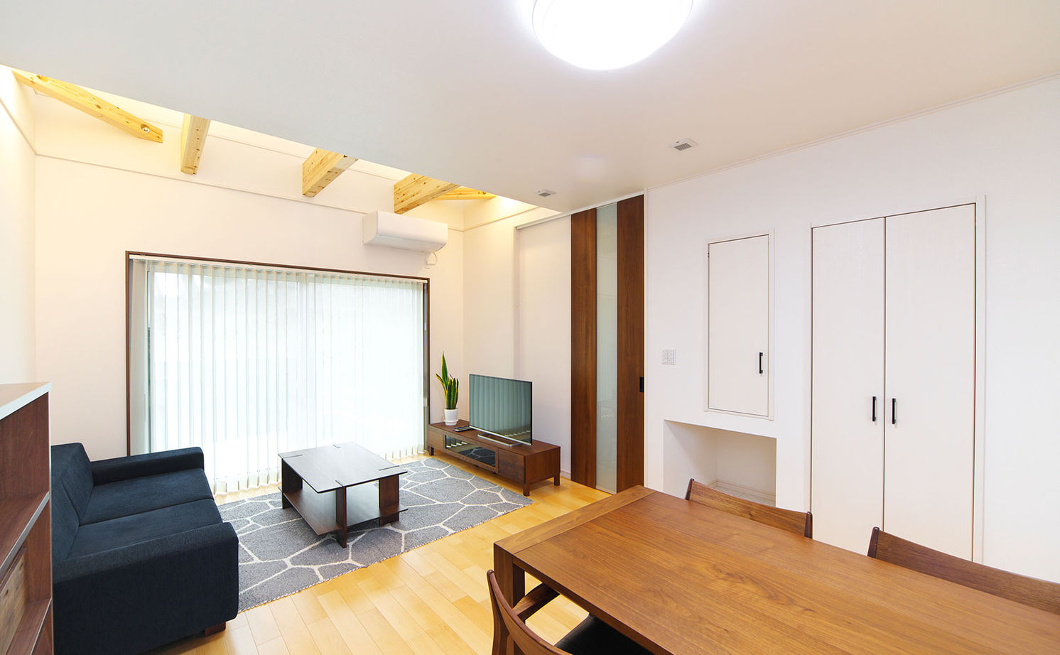 大東住宅 【2320万円/収納充実/間取有】趣味の声楽を楽しむ暮らし。外断熱の家で快適な住み心地を実現の建築実例画像5