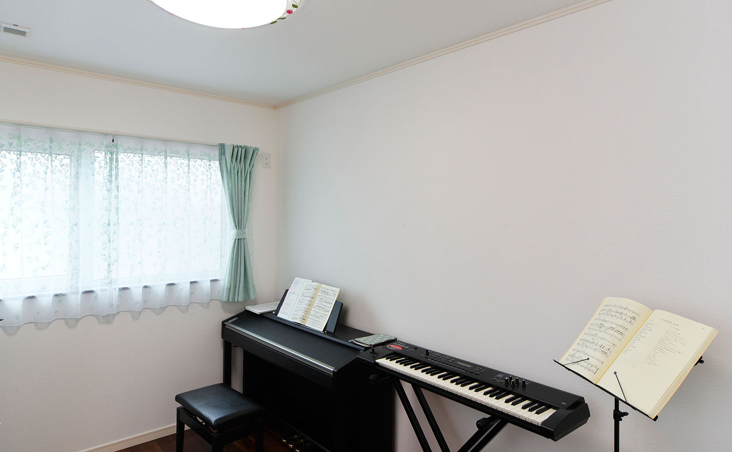 大東住宅 【2320万円/収納充実/間取有】趣味の声楽を楽しむ暮らし。外断熱の家で快適な住み心地を実現の建築実例画像13