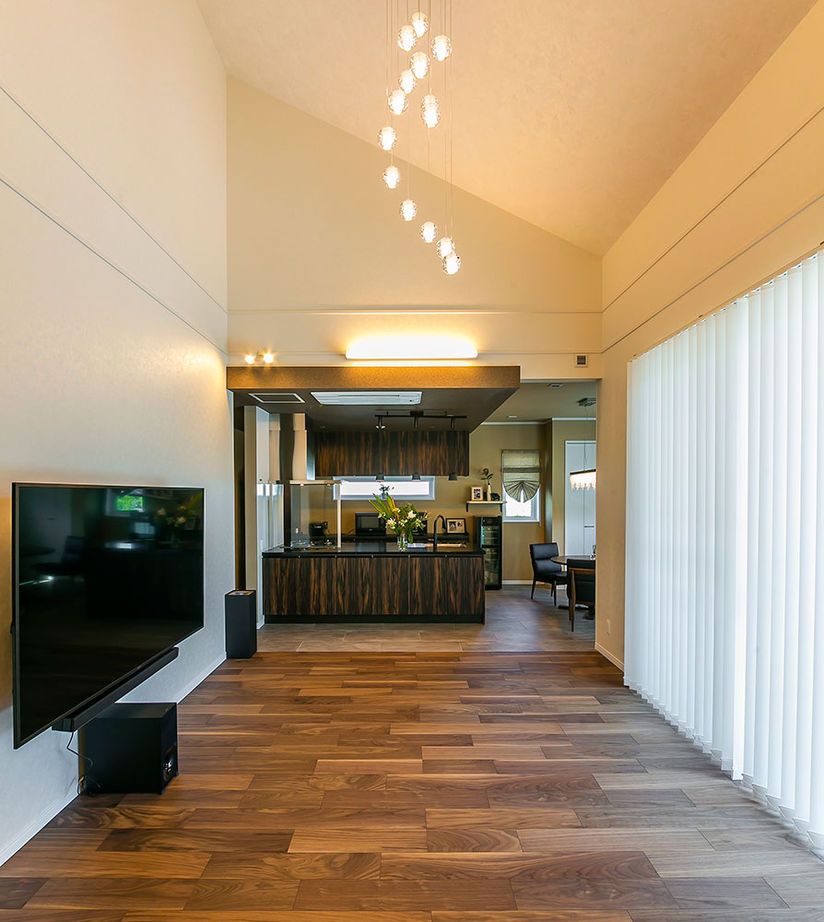 大東住宅 【2950万円/外断熱/間取有】海外で体験したラグジュアリーホテルを再現。自由設計が叶えた理想の住まいの建築実例画像2