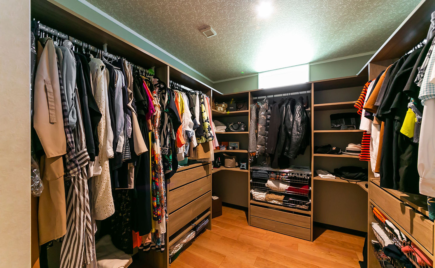 大東住宅 【2950万円/外断熱/間取有】海外で体験したラグジュアリーホテルを再現。自由設計が叶えた理想の住まいの建築実例画像11