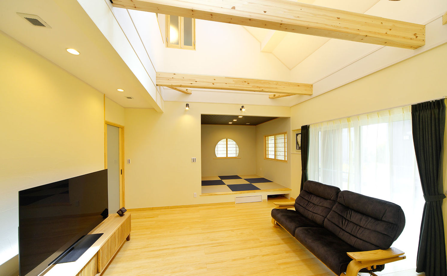 大東住宅 【2500万円/和モダン/間取有】安心して暮らせる強さと快適な環境に包まれた家の建築実例画像3