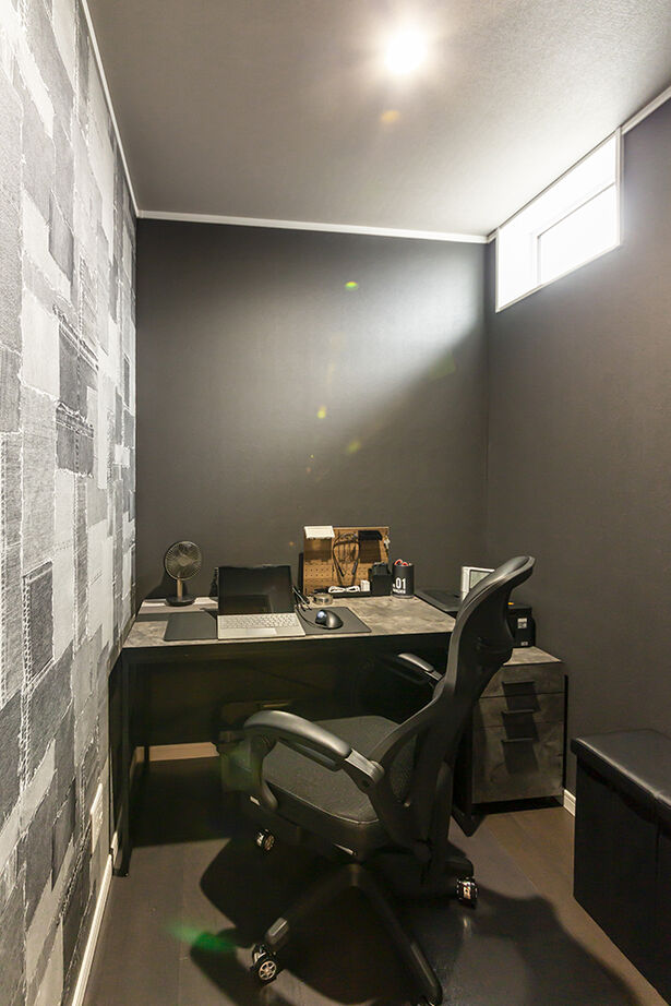 大東住宅 【2000万円台/吹抜け/リビング階段】開放感と木の香りに癒されるLDK。面積以上に広く感じる工夫にも注目の建築実例画像8