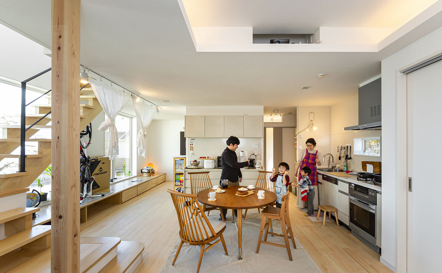 大東住宅 【2000万円台/吹抜けリビング階段】-6℃の大寒波でも、ぬくもりある住まいに。自慢の施工力で理想の空間への建築実例画像2