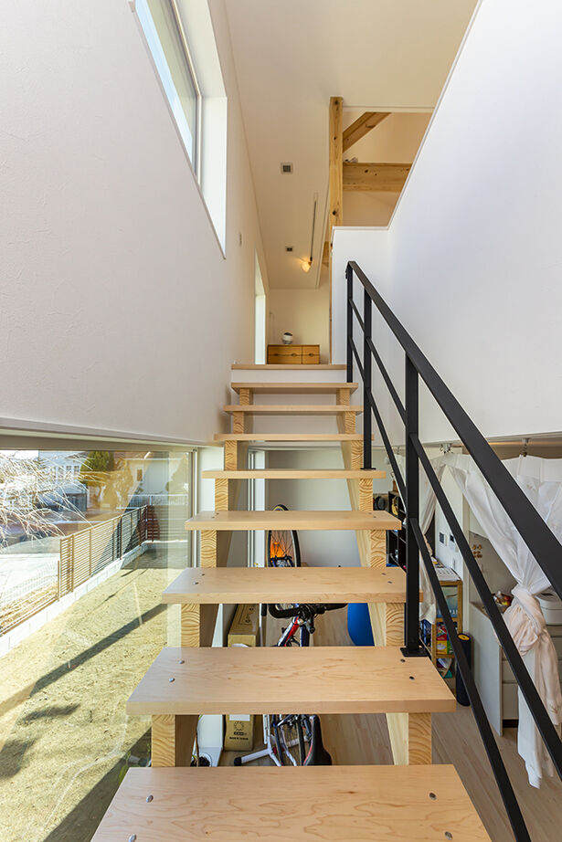 大東住宅 【2000万円台/吹抜けリビング階段】-6℃の大寒波でも、ぬくもりある住まいに。自慢の施工力で理想の空間への建築実例画像7