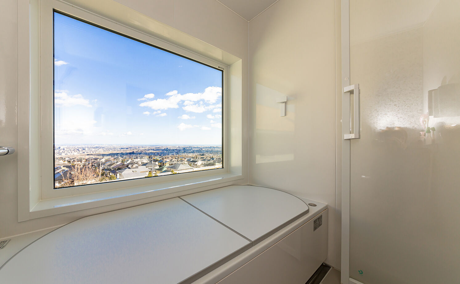 大東住宅 【2000万円台/吹抜けリビング階段】-6℃の大寒波でも、ぬくもりある住まいに。自慢の施工力で理想の空間への建築実例画像12