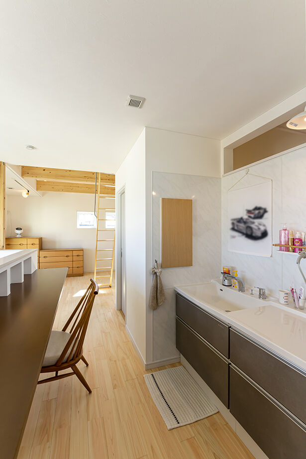 大東住宅 【2000万円台/吹抜けリビング階段】-6℃の大寒波でも、ぬくもりある住まいに。自慢の施工力で理想の空間への建築実例画像13