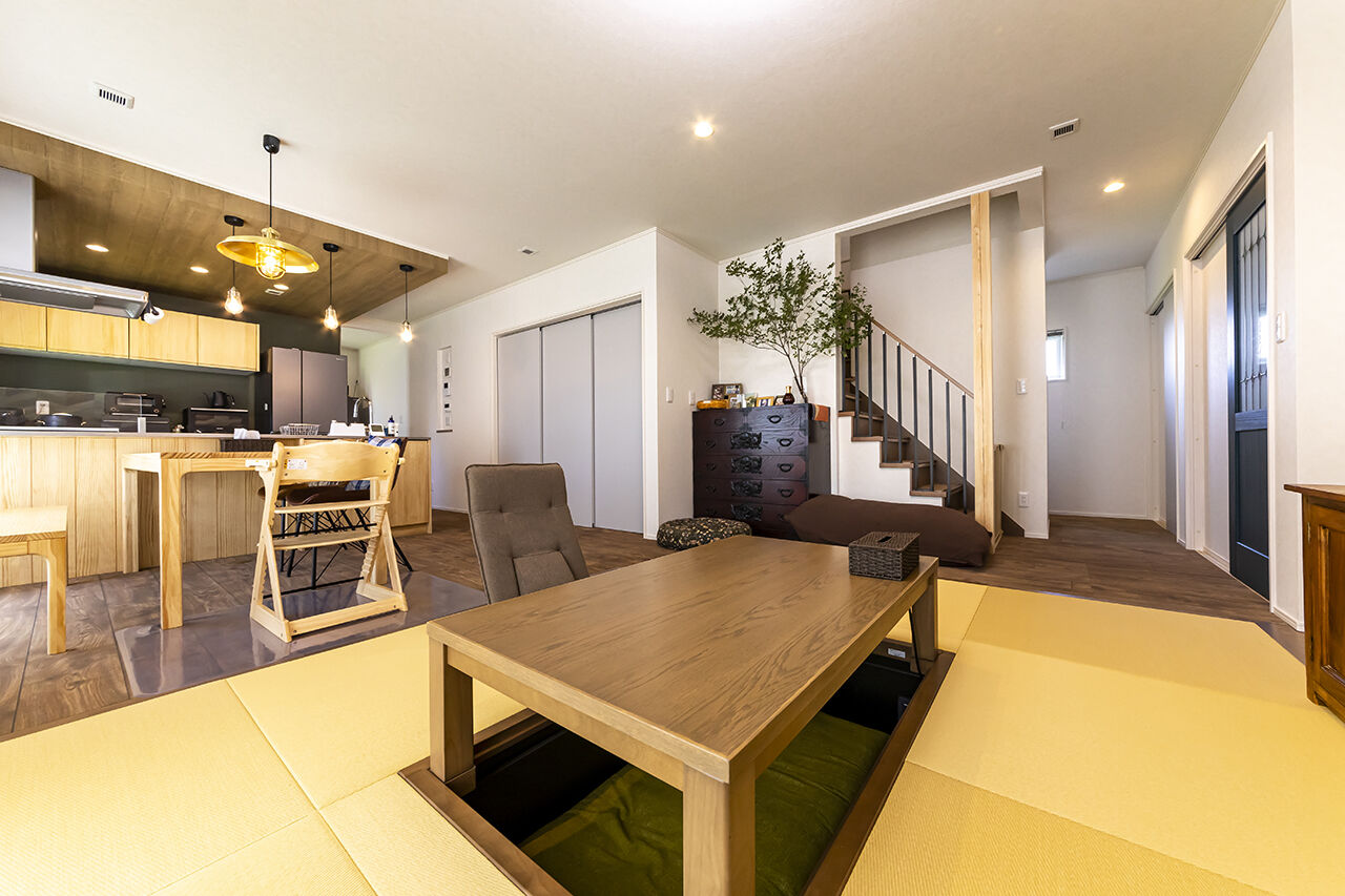 大東住宅 【3000万円台/二世帯/ペット】家族やペット、ゲストが集まっても、ゆとりの開放感。省エネ×快適性能も注目の建築実例画像3