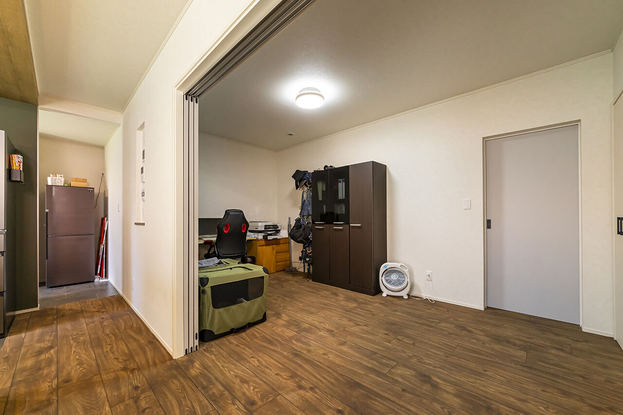 大東住宅 【3000万円台/二世帯/ペット】家族やペット、ゲストが集まっても、ゆとりの開放感。省エネ×快適性能も注目の建築実例画像4