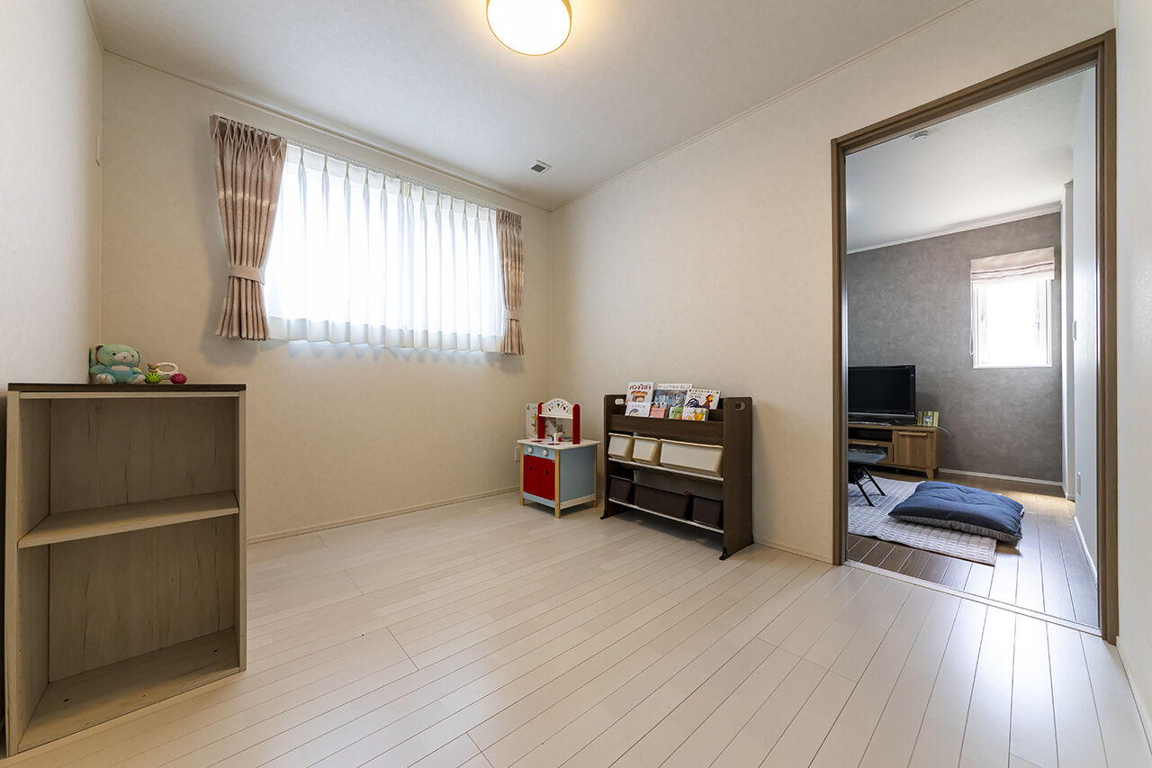 大東住宅 【3000万円台/二世帯/ペット】家族やペット、ゲストが集まっても、ゆとりの開放感。省エネ×快適性能も注目の建築実例画像7