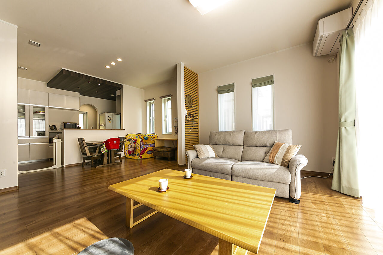 大東住宅 【2000万円台/ガレージ】外断熱×手の届く価格×人柄が決め手に。エアコン一台で一年中心地よい住まいへの建築実例画像2