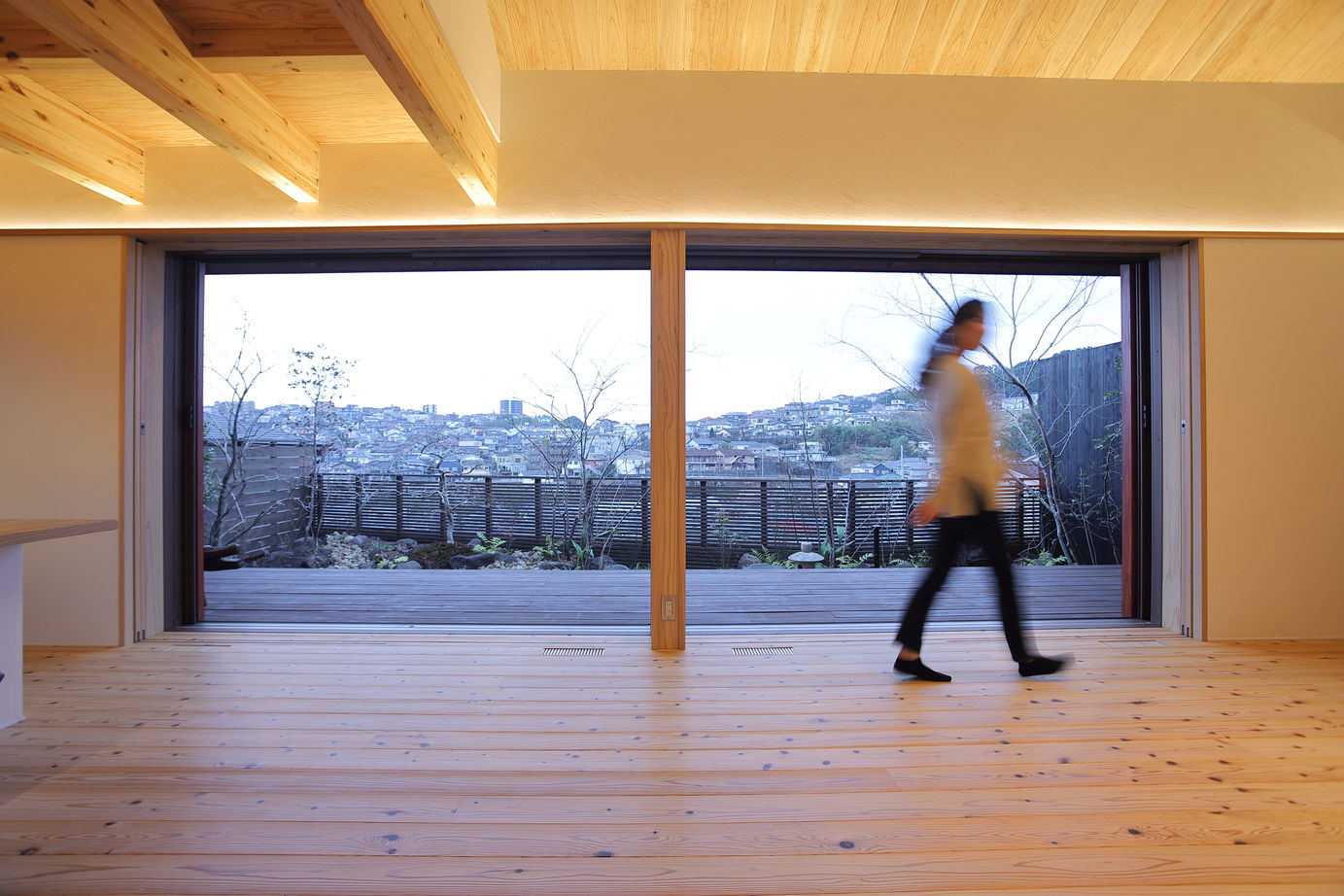 ベルハウジング 【鹿児島市/ウッドデッキ/4LDK】どこにいても自然を感じられる個性豊かな住まいの建築実例画像4