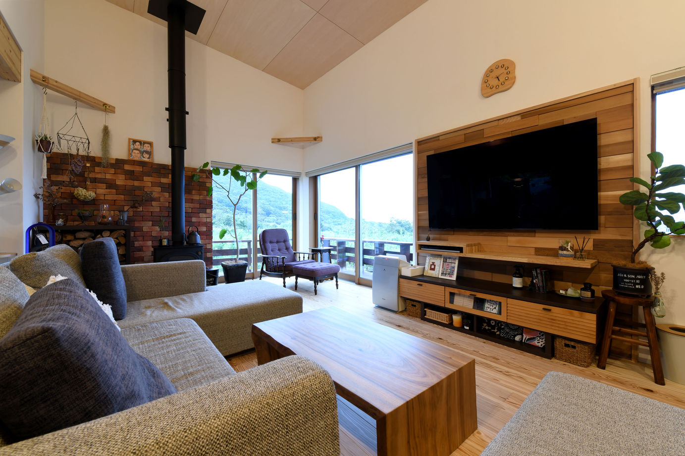 ベルハウジング 【枕崎市/薪ストーブ/2LDK】家で過ごす時間を第一に、心にゆとりをもたらすお家の建築実例画像2