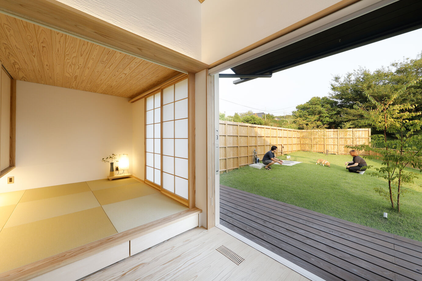 ベルハウジング ペットと暮らす薪ストーブがあるガレージハウスの建築実例画像6