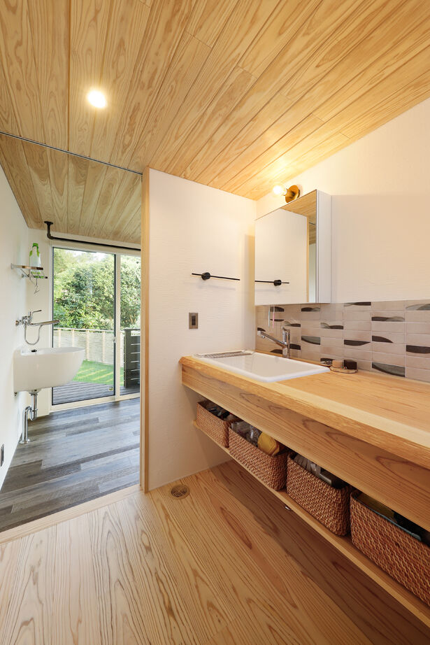 ベルハウジング ペットと暮らす薪ストーブがあるガレージハウスの建築実例画像7