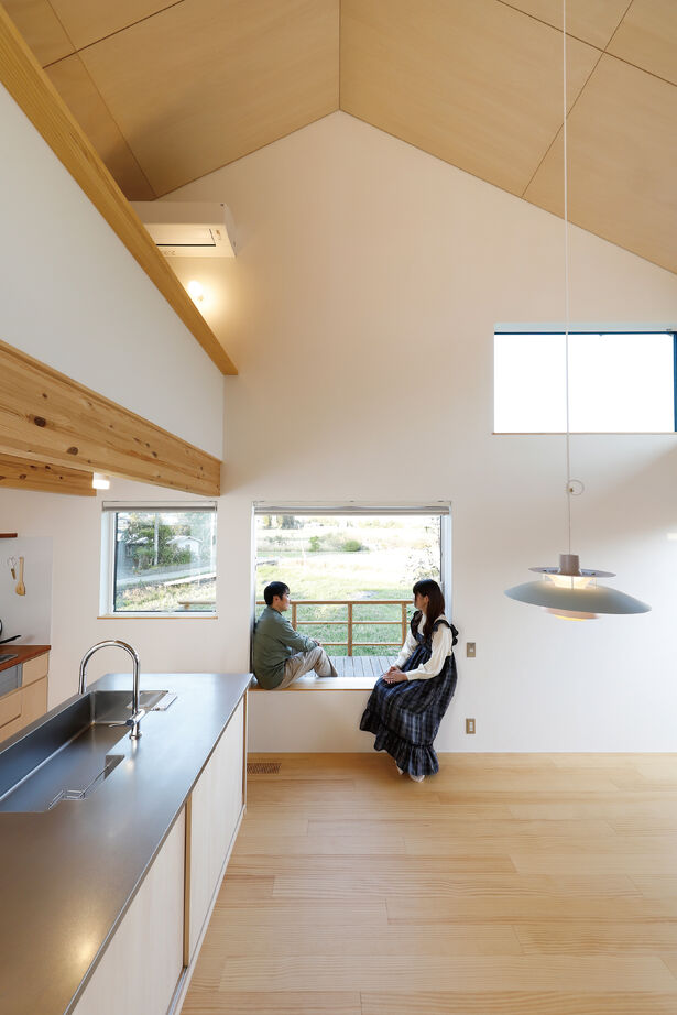 ベルハウジング 性能もデザインも諦めない！桜島を望む吹き抜けリビングの家 の建築実例画像4