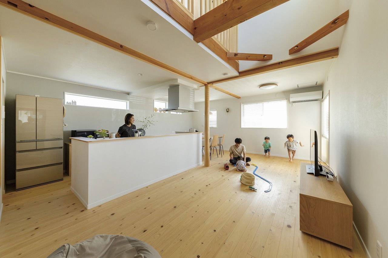 木楽自然工房　檜乃アットホーム 【2200～2299万円】吉野檜に包まれて紡ぐ家族との時間。ずっと健やかな暮らしを叶える無垢材の家の建築実例画像4