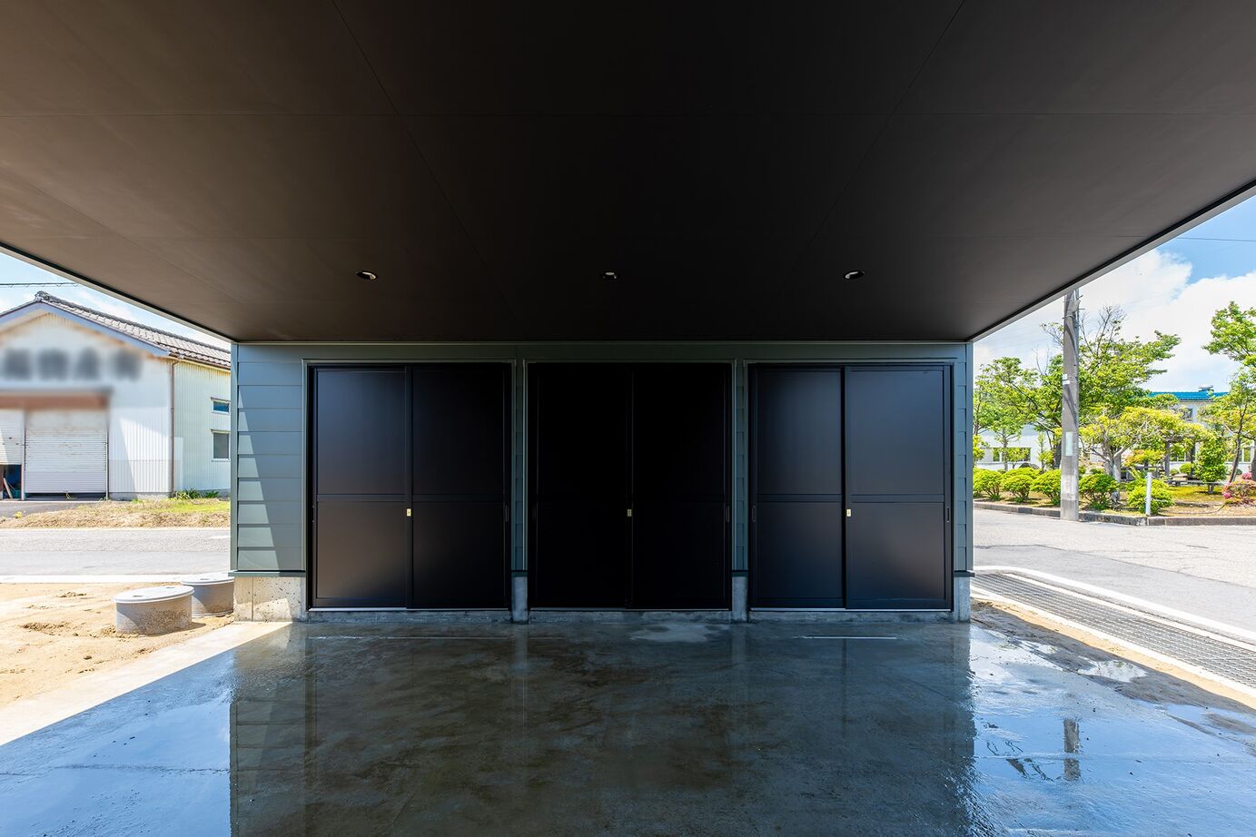 スタイルハウス ギャラリーのような洗練された平屋のガレージハウスの建築実例画像10