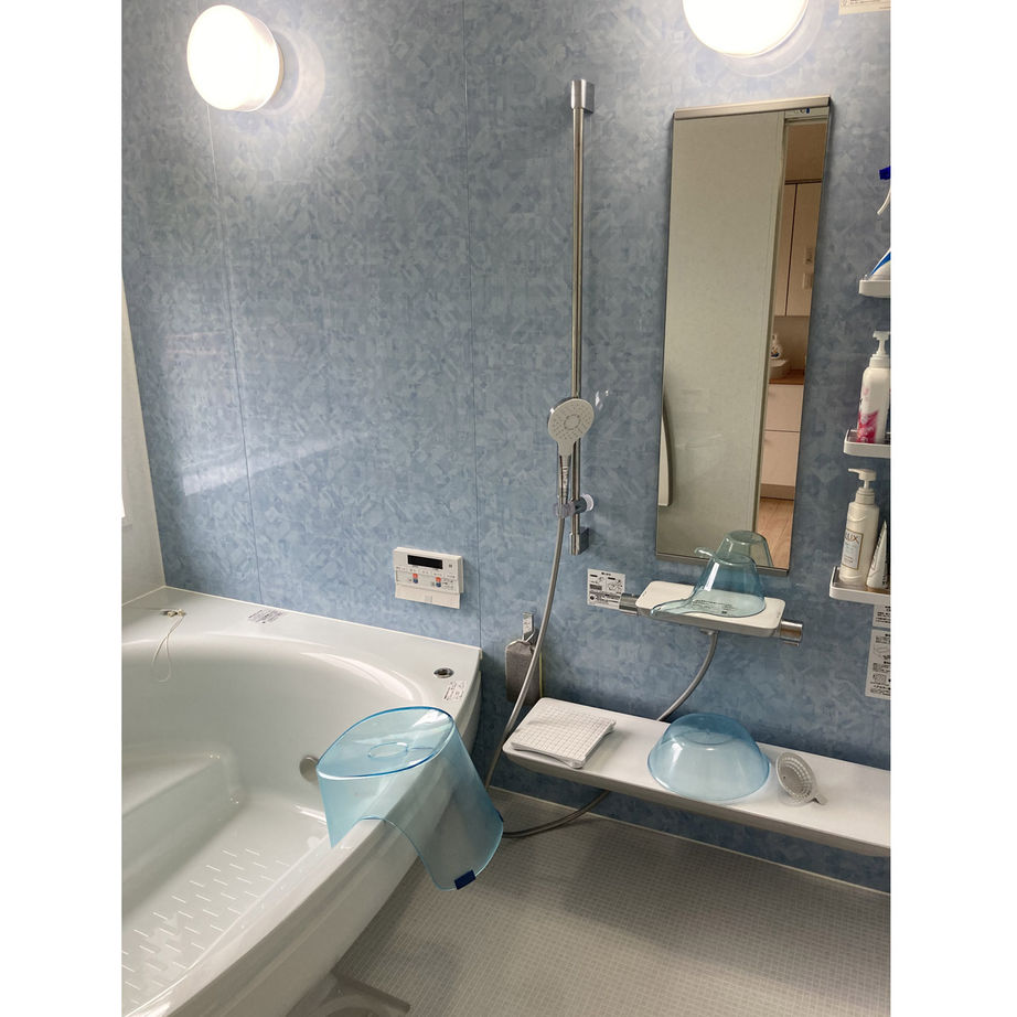 シスクホーム 【平屋/1000万円台/輸入住宅/ウッドデッキ/窓のあるロフト】美しいブルーのアメリカンテイストの家の建築実例画像7