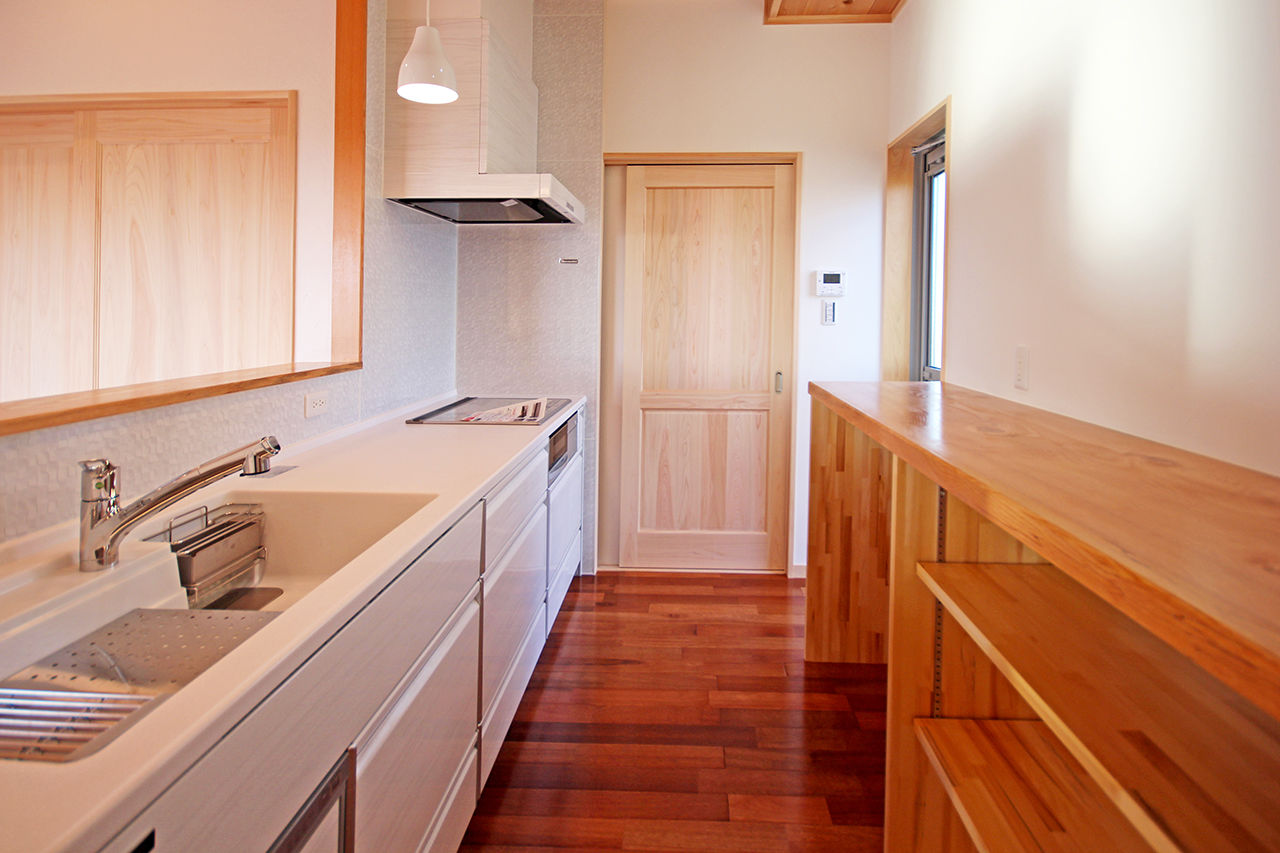 やすら木ほーむ（五藤社寺建設） 【一宮市×無垢材×漆喰壁×1階寝室】自然素材にこだわって建てた「半平屋スタイルの家」の建築実例画像4