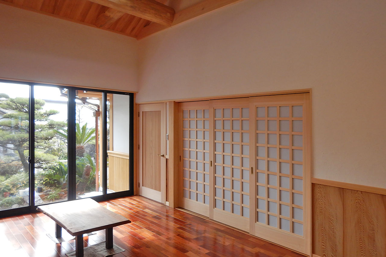 やすら木ほーむ（五藤社寺建設） 【大垣市×無垢材×漆喰壁×遮熱シート×薪ストーブ】むくり屋根が彩る宮大工が建てる料亭テイストの平屋の建築実例画像5