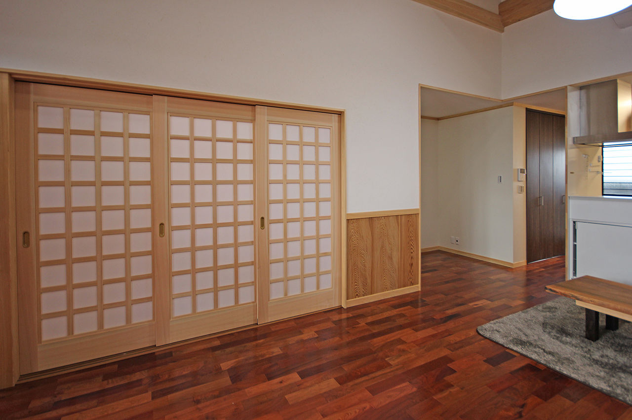 やすら木ほーむ（五藤社寺建設） 【大垣市×無垢材×漆喰壁×遮熱シート×薪ストーブ】むくり屋根が彩る宮大工が建てる料亭テイストの平屋の建築実例画像6