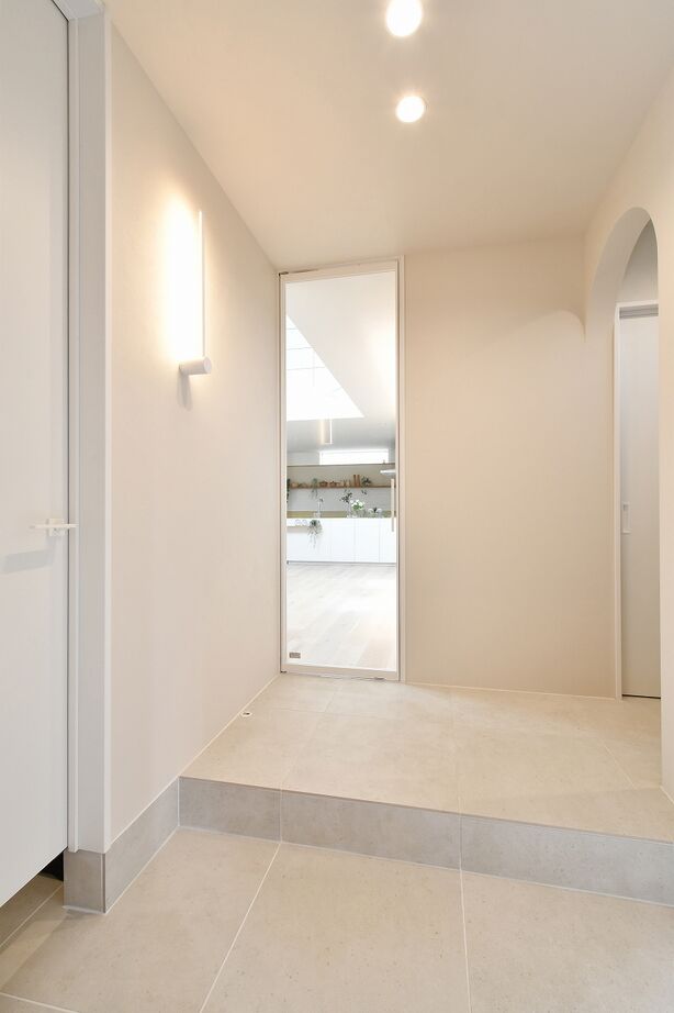 尾崎工務店 【3000万円以下/40坪以下/回遊動線/吹抜】個性的なファサードが目を惹く、さんかく入口の家の建築実例画像9