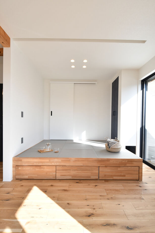 尾崎工務店 【3000万円以下/40坪以下/吹き抜け/オープン階段】家族の一体感を感じられる、開放感あふれる家の建築実例画像5