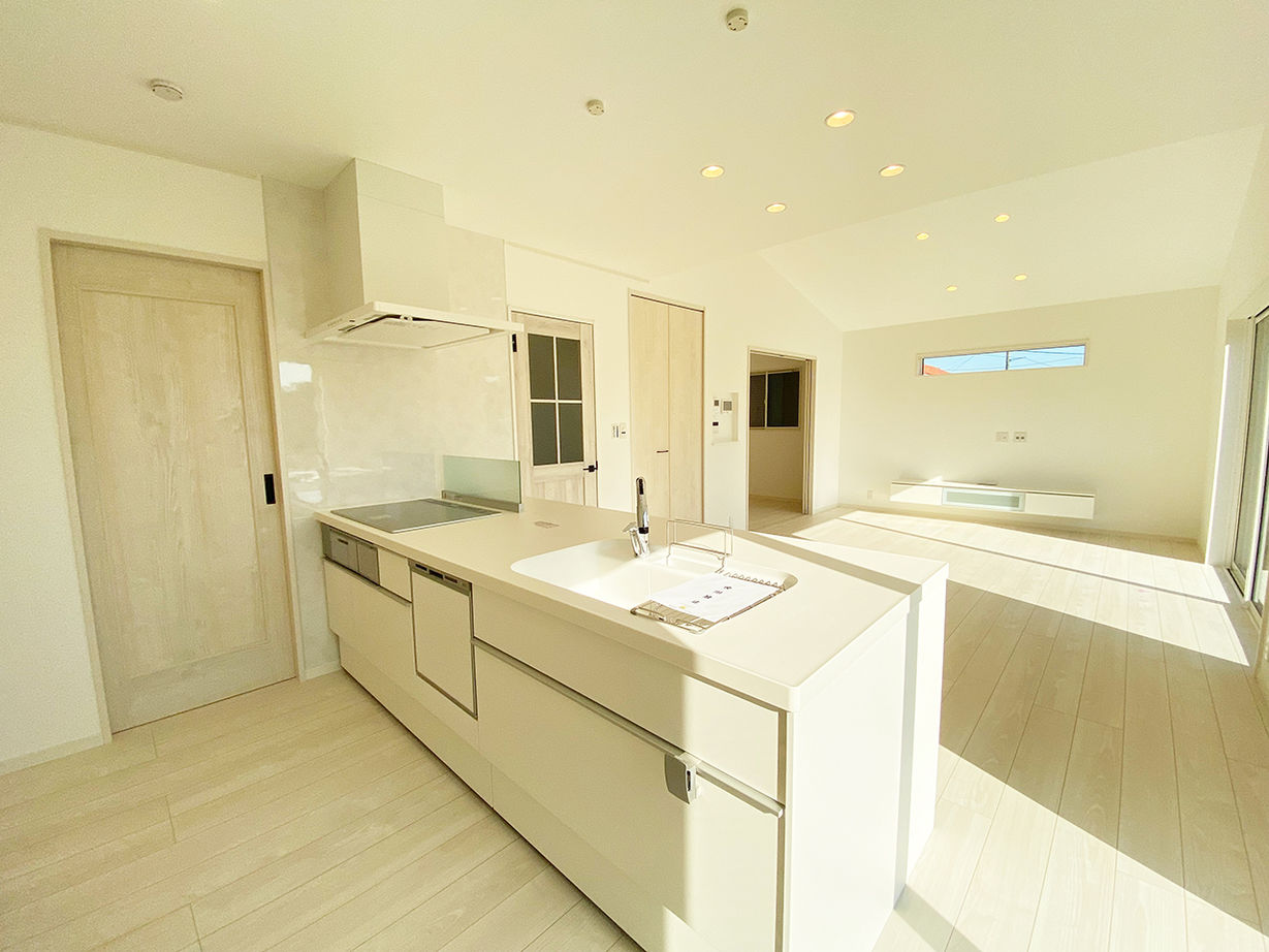 ファイブイズホーム 【坪単価53.8万円】家族全員がゆるくつながる暮らし　リビングに家族が集うお家の建築実例画像3