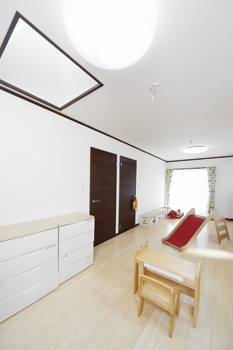 Home＆nico(ホームアンドニコ) スキップフロアの書斎や愛犬スペースなど、楽しさがいっぱい詰まったスタイリッシュな「平屋の家」の建築実例画像6