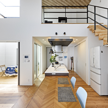 Home＆nico(ホームアンドニコ) 【愛知県/2000万円台/平屋/間取り図有】中庭とつながる高天井リビングの開放感！パッシブデザインの平屋の建築実例画像5