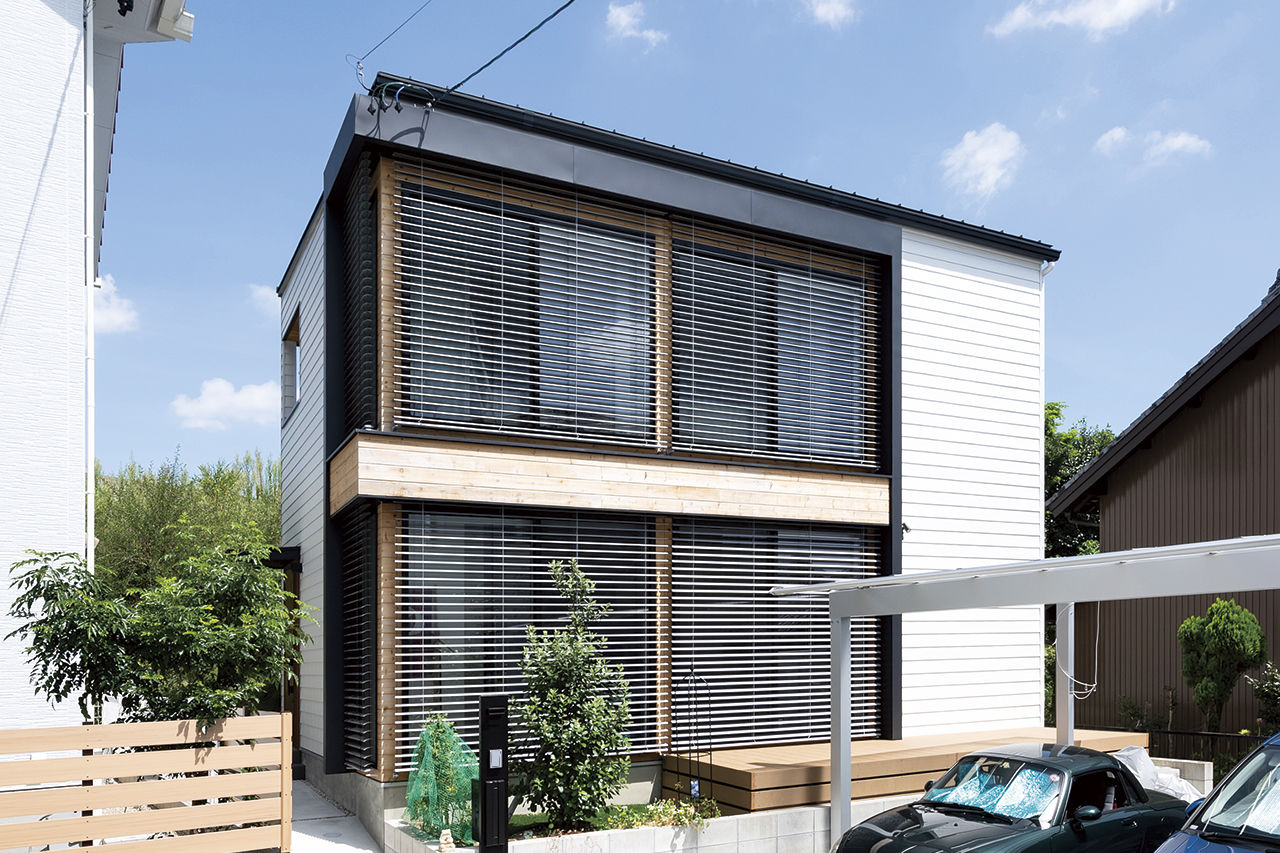 Home＆nico(ホームアンドニコ) 【愛知県/2000万円台/間取り図有】明るい大空間リビング！外付けブラインドが映えるパッシブデザイン住宅の建築実例画像2