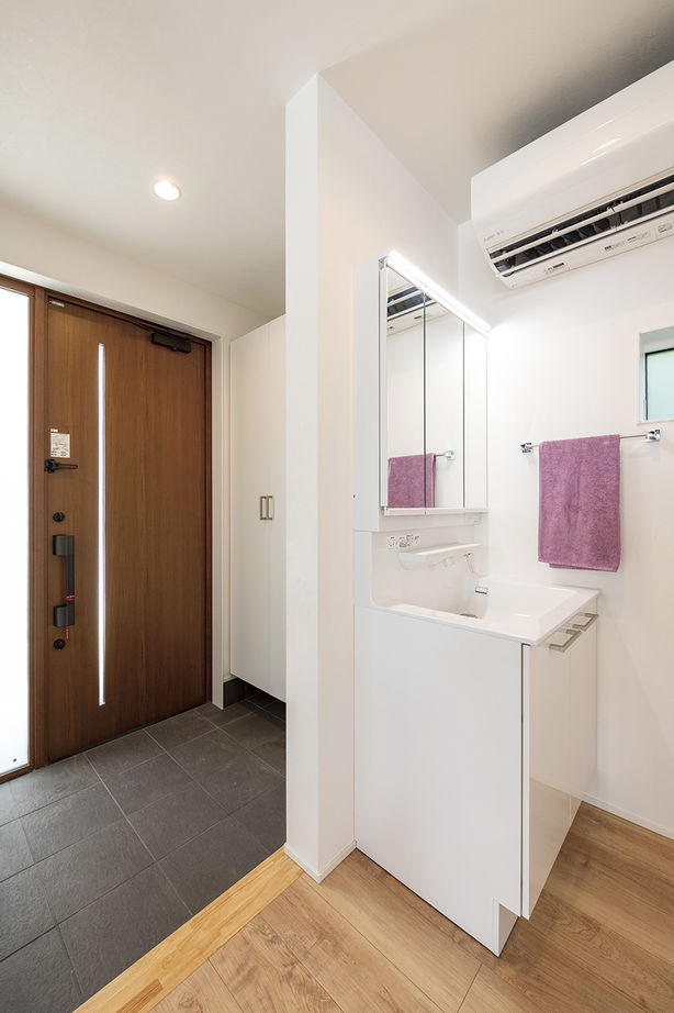 Home＆nico(ホームアンドニコ) 【愛知県/2000万円台/間取り図有】明るい大空間リビング！外付けブラインドが映えるパッシブデザイン住宅の建築実例画像6