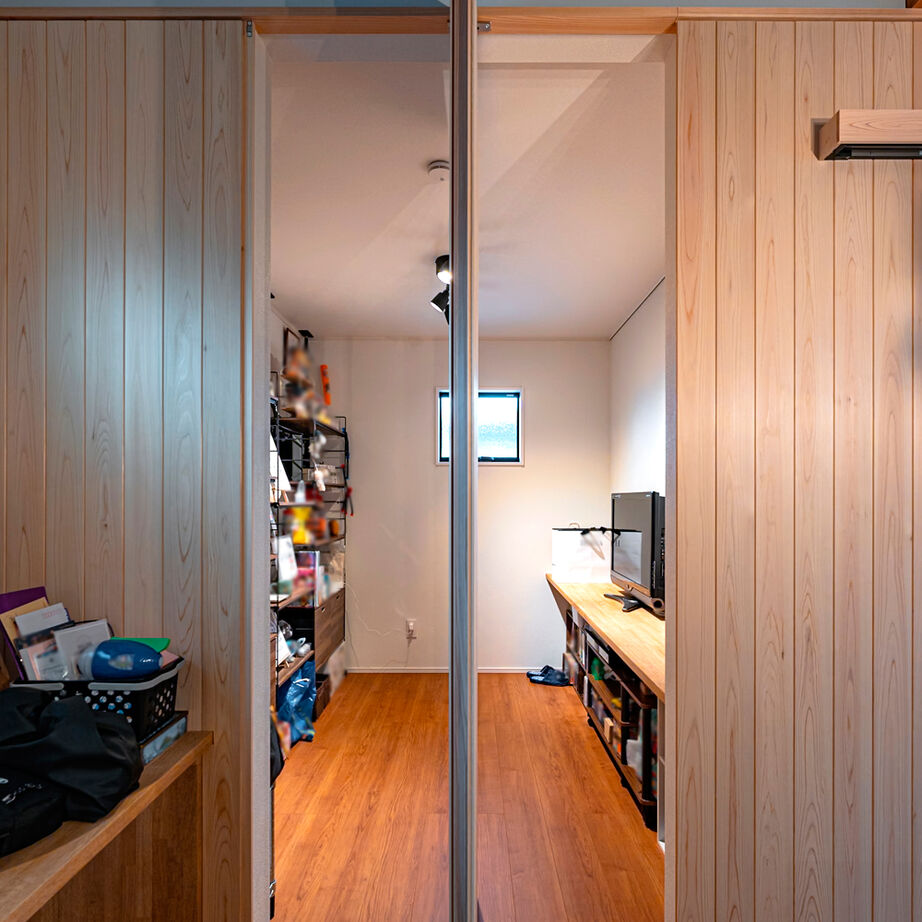 Home＆nico(ホームアンドニコ) 【吹抜けLDK×アイランドキッチン×薪ストーブ】滑り台や隠し扉も？「もう！ワクワクが止まらない家です」の建築実例画像12