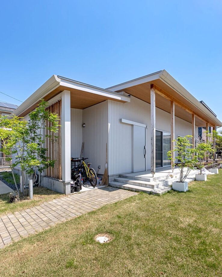 Home＆nico(ホームアンドニコ) 【愛知県/2000万円台/20坪台/平屋】自由な発想を満喫！家族や庭との距離がぐっと近くなるナチュラルな平屋の建築実例画像3