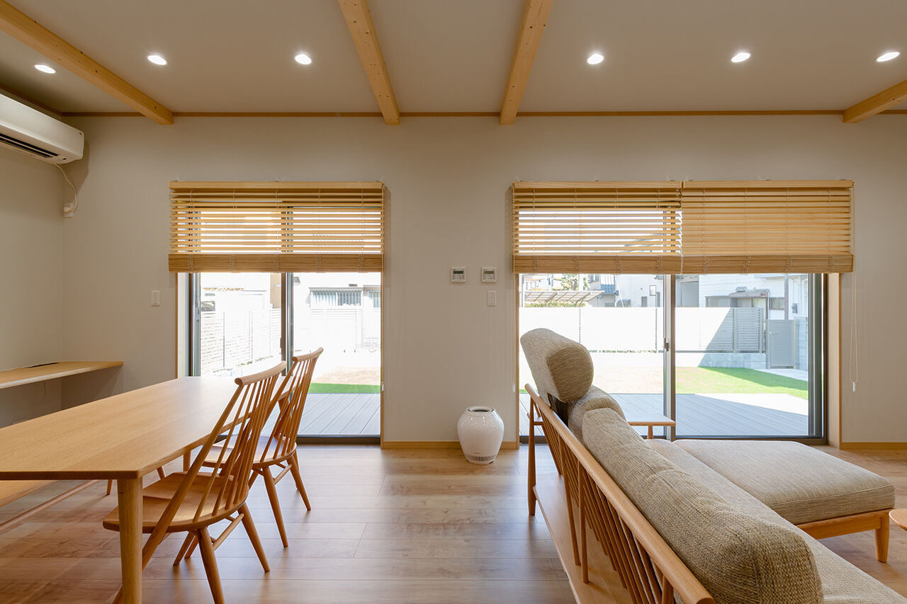 システムホーム 【2000万円台／平屋／収納充実／間取図】将来を見据えたバリアフリー。部屋とLDKとデッキをつないで広々の建築実例画像6