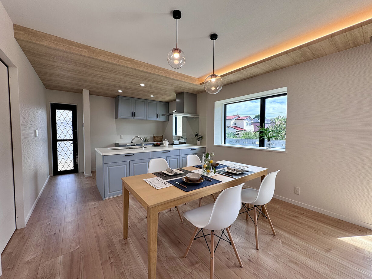 システムホーム 【3000万円台／平屋／間取図】深い軒とウッドデッキで外とつながる。和×ナチュラルフレンチモダンの住まいの建築実例画像5