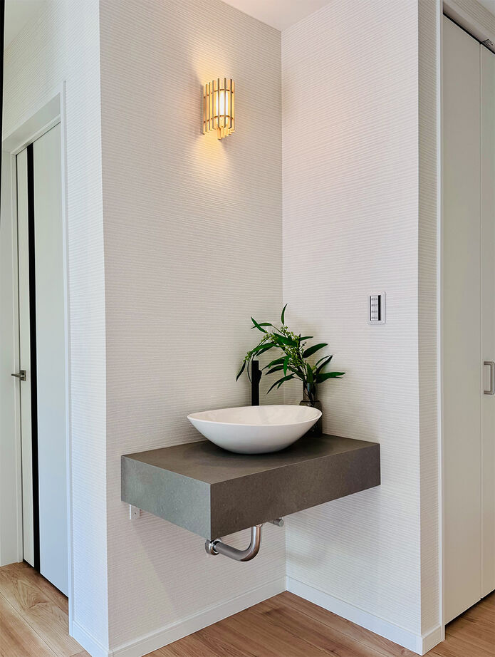 システムホーム 【3000万円台／平屋／間取図】深い軒とウッドデッキで外とつながる。和×ナチュラルフレンチモダンの住まいの建築実例画像8