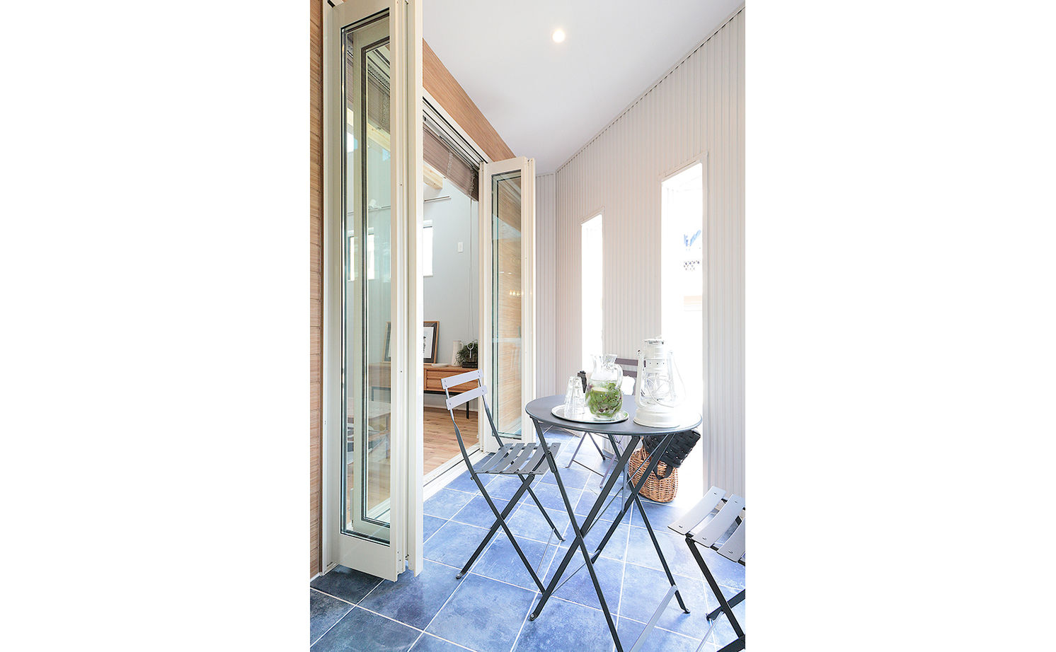 ジェネシス 【UA値0.55/2000万円台/31.4坪】狭小地で設計の工夫が光る。北欧スタイルで統一された心地よいZEH仕様住宅の建築実例画像4