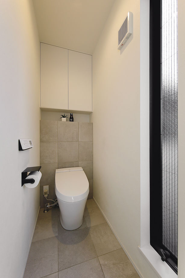 ジェネシス 【延床27.2坪/間取り図/狭小/吹き抜け/屋上/3階建て】憧れの輸入キッチンが映える開放的な広々リビングの家の建築実例画像7