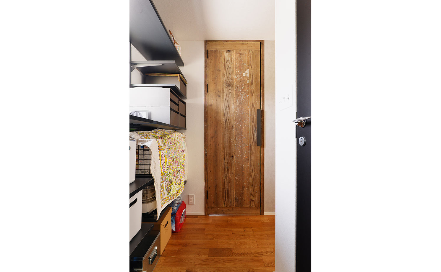 ジェネシス 【間取り有】狭小・旗竿地に欲しいものをぎゅっと詰めて。家族が集まる、クールな２階LDKの家の建築実例画像10