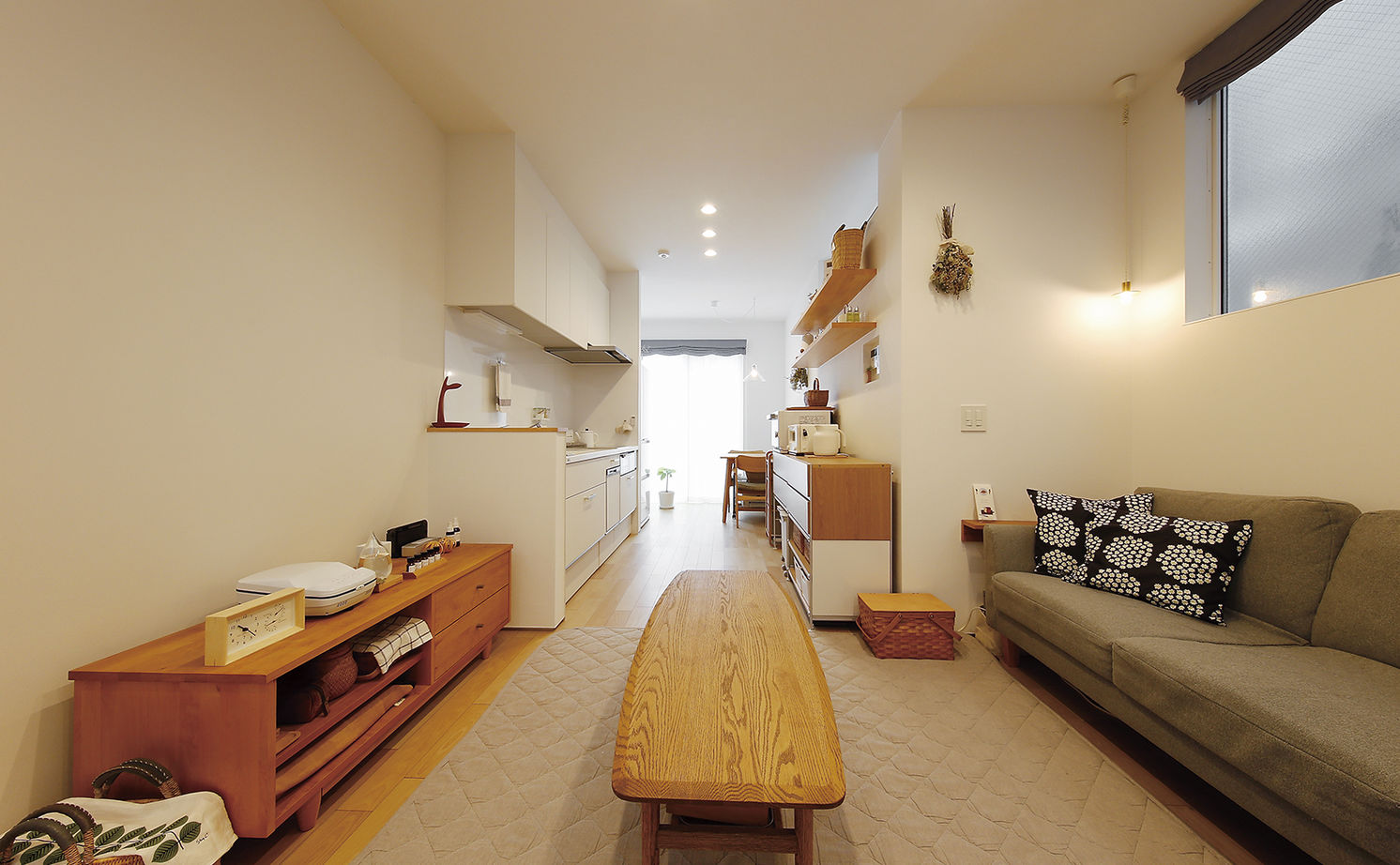 ジェネシス 【狭小地・間取り有】都心の駅近の土地は間口2.5m。予算を抑え、やりたいことを叶えた建坪約７坪の家の建築実例画像2