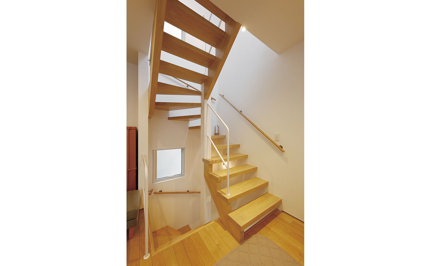 ジェネシス 【狭小地・間取り有】都心の駅近の土地は間口2.5m。予算を抑え、やりたいことを叶えた建坪約７坪の家の建築実例画像6