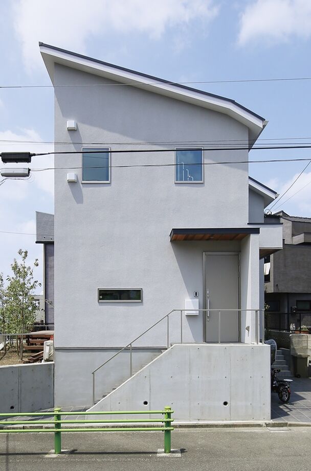 ジェネシス 【3100万円台/延床25.9坪/SE構法/間取り図】ウッドデッキにつながる窓と吹抜けのある明るいLDKの家の建築実例画像5